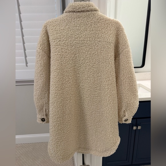 Vigoss Ivory Button Down Nicki Sherpa Jacket Shacket Womens Small - Picture 11 of 13